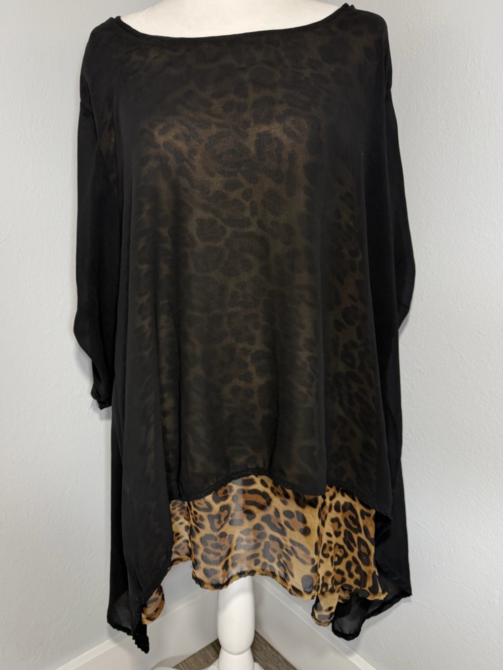 LADY NOIZ Black Cheetah Print Layered Blouse Size Large oversized